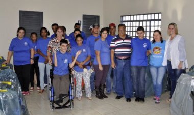 166 cadeiras de rodas são entregues na região de Olímpia