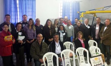 Conselhos de Jarinu e Porto Feliz sediam reuniões com a procuradoria jurídica da FEAPAES