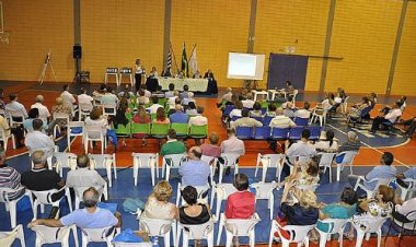 FEAPAES elege diretoria para o triênio 2015-2017