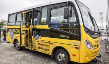 Ônibus doados pela Secretaria de Educação devem passar por revisão