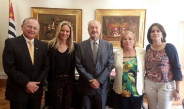 FEAPAES-SP se reúne com secretário estadual de Educação