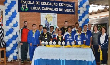Evento esportivo reúne APAES em Santa Rita do Passa Quatro