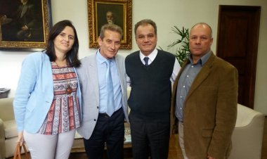 Representantes da FEAPAES-SP levam demandas das APAES ao chefe da Casa Civil