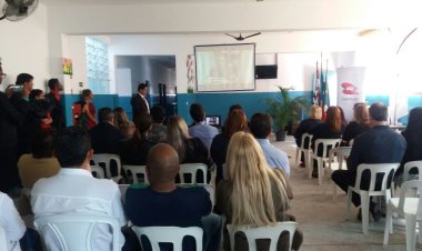 Lâmpadas do Projeto Eficiência Solidária foram entregues na manhã de hoje