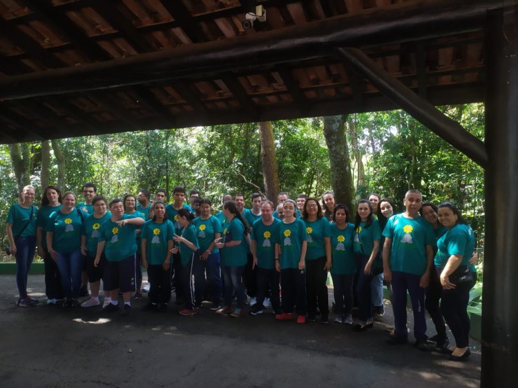 APAE de Novo Horizonte realiza passeio a zoológico marcando a campanha setembro verde