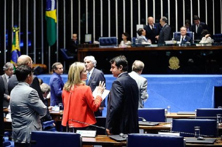 Senado aprova mudanças e adia entrada em vigor da Lei 13.019