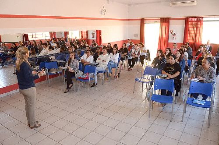 APAE de Sorocaba recebe presidente da Federação para reunião