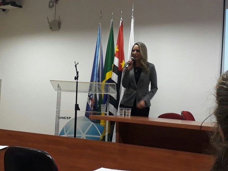 Presidente da FEAPAES ministra palestra na Unesp