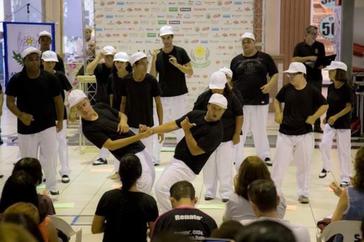 Grupo de dança da APAE de Marília completa seu terceiro aniversário