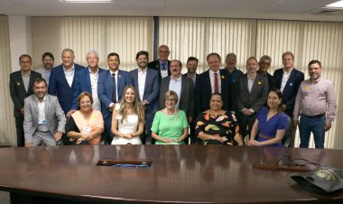 FEAPAES-SP realiza solenidade histórica na posse da nova diretoria