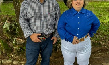 Atendidos da APAE de Iperó presentes no Baile da Rainha do rodeio Iperó