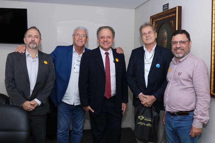 FEAPAES-SP realiza solenidade histórica na posse da nova diretoria