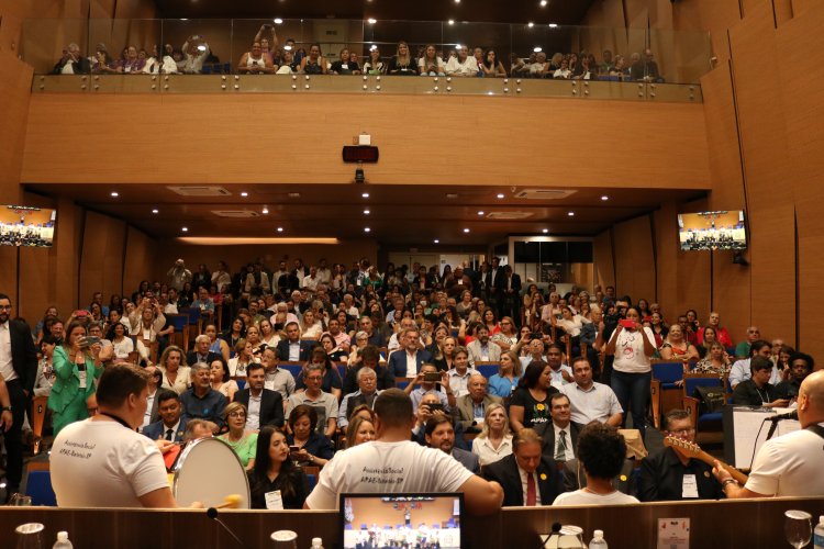 FEAPAES-SP realiza solenidade histórica na posse da nova diretoria