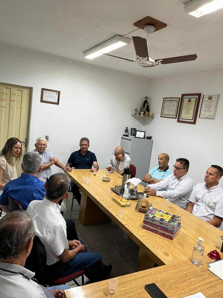 Reunião de alinhamento na APAE de Mogi das Cruzes