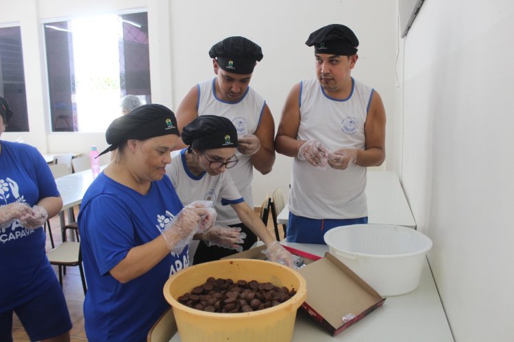 "O lixo virou chocolate" na APAE de Caçapava