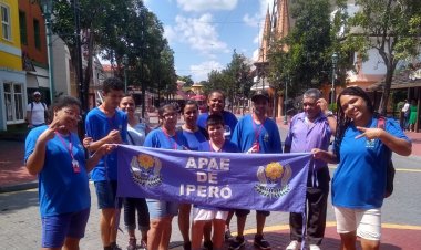 APAE de IPERÓ comemora dia do autismo no HOPI HARI