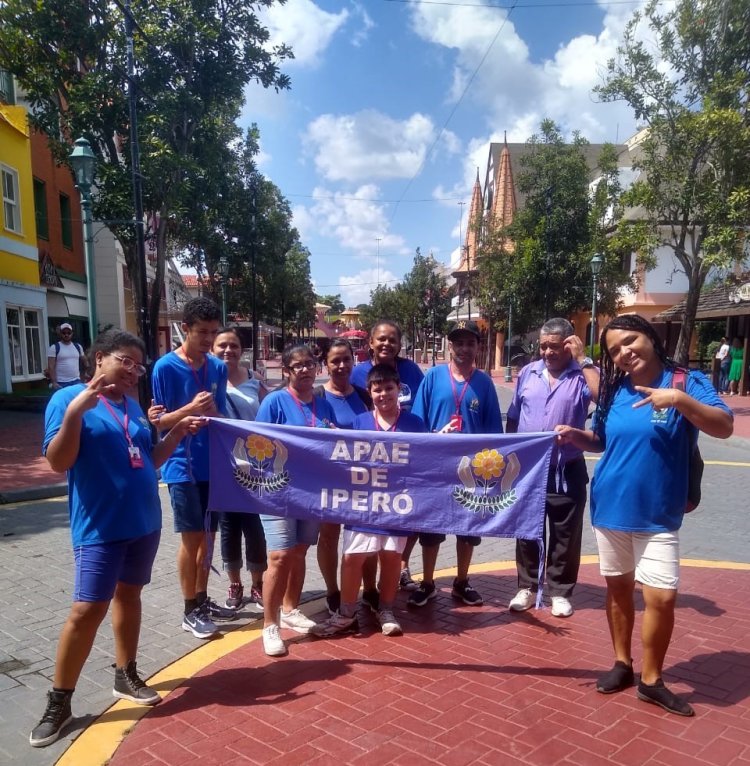 APAE de IPERÓ comemora dia do autismo no HOPI HARI