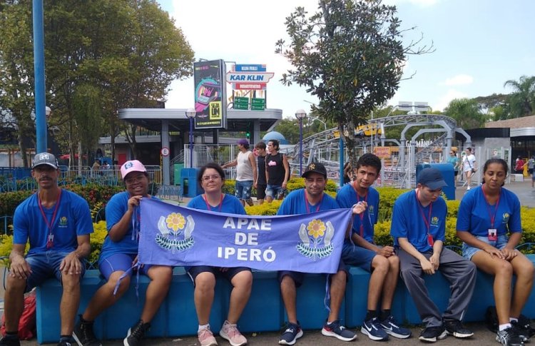 APAE de IPERÓ comemora dia do autismo no HOPI HARI