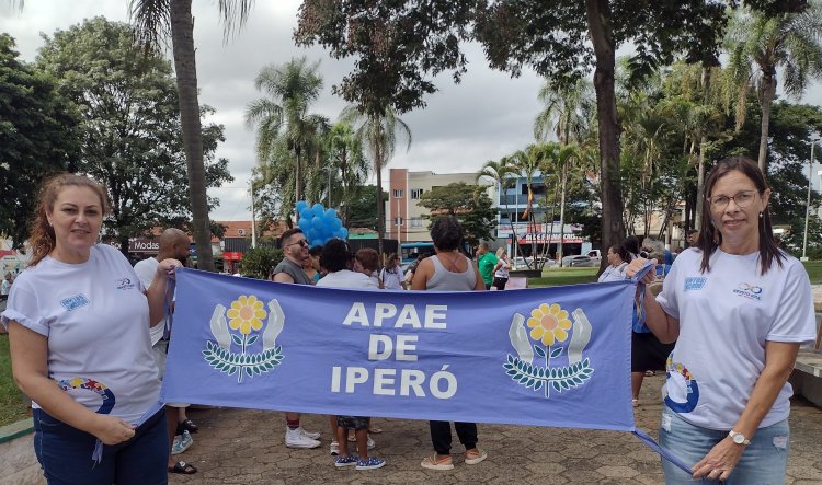 APAE de Iperó participa de caminhadas para Conscientização do Autismo