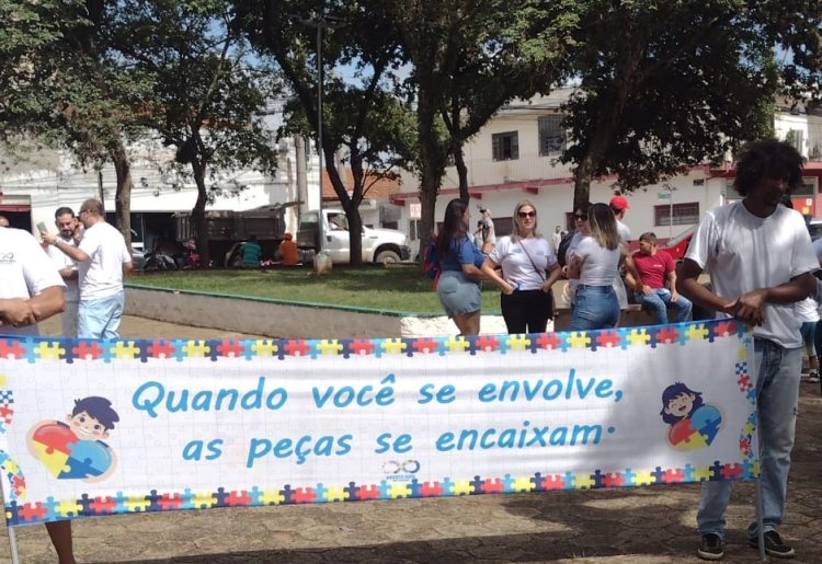 APAE de Iperó participa de caminhadas para Conscientização do Autismo