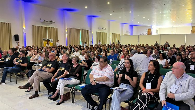 FEAPAES-SP Celebra Evento Histórico com Lançamento do Colégio de Líderes e Palestras Inspiradoras