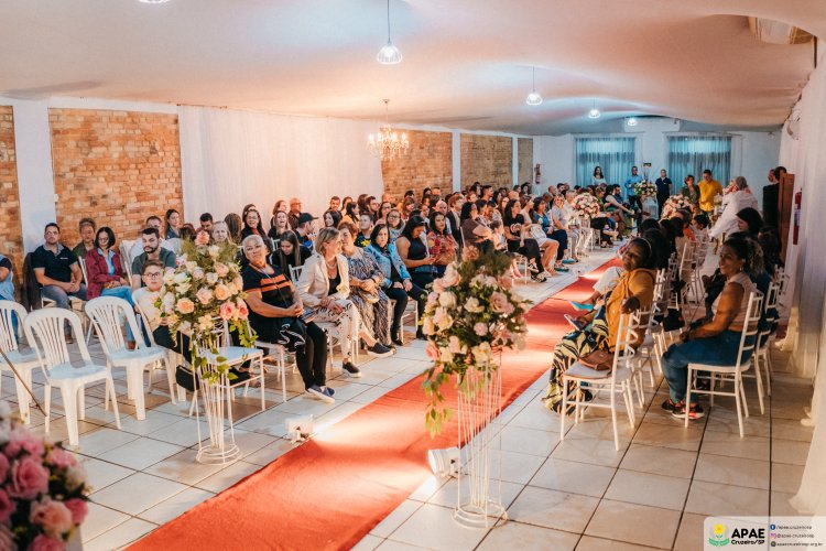 2° Desfile de Inverno da Apae de Cruzeiro