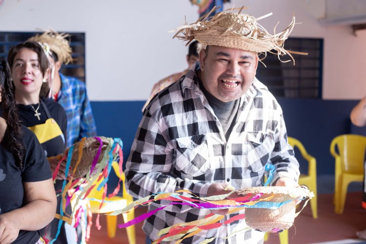 Festa junina da APAE de Iperó com participação da APAE de Boituva