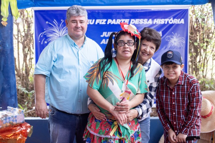 Festa junina da APAE de Iperó com participação da APAE de Boituva