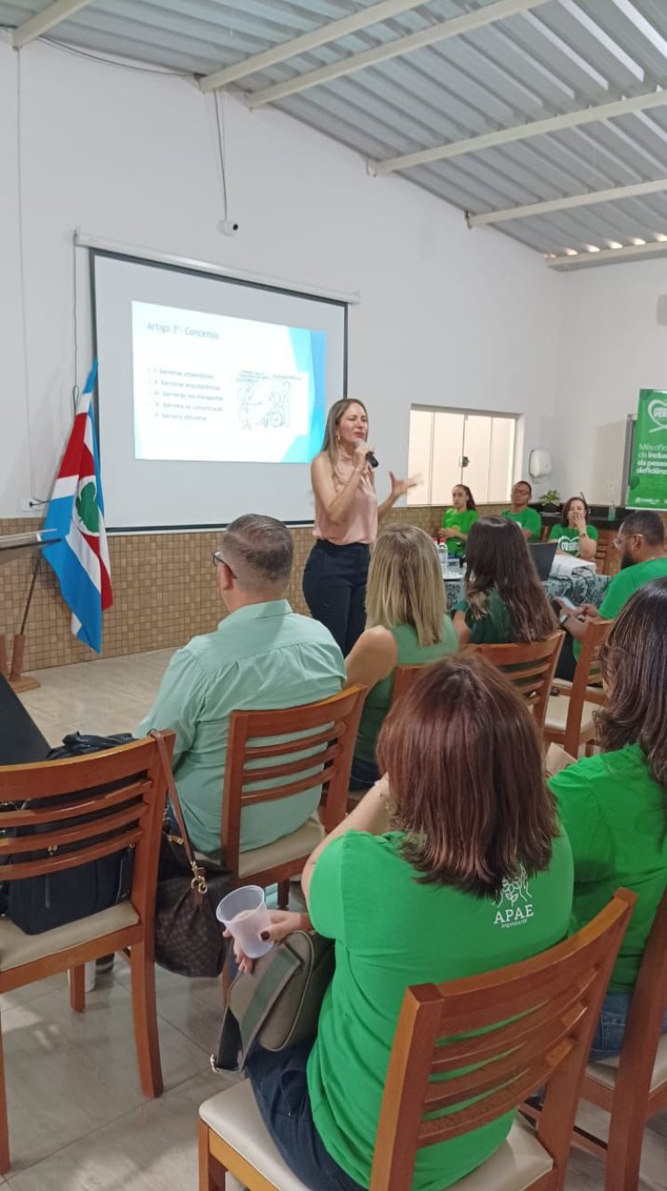 APAE Taquarituba e  FEAPAES-SP unidos pelo Setembro Verde