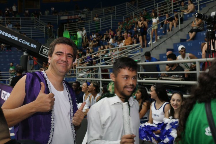 Sesi Franca Basquete e FEAPAES-SP promovem ação e jogo de exibição pelo Setembro Verde