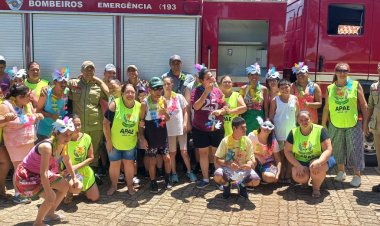 Passeio de carnaval da APAE de Iperó