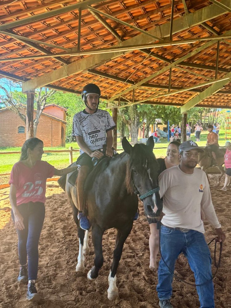 Passeio de carnaval da APAE de Iperó