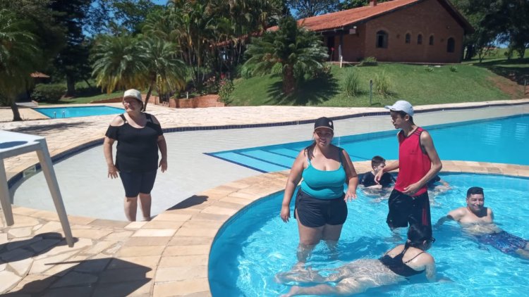 Passeio de carnaval da APAE de Iperó