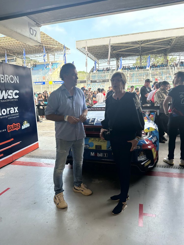 FEAPAES-SP e Instituto Iguais promovem ação de inclusão na Porsche Cup Brasil