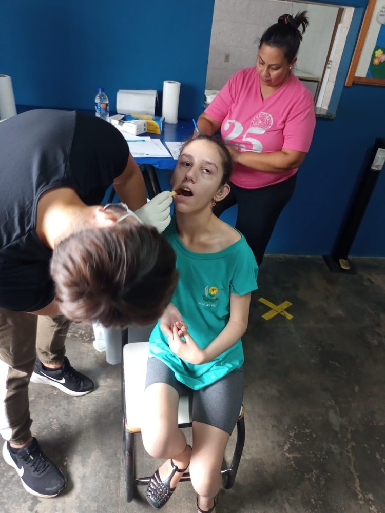 Higiene Bucal é tema de palestra e atendimento individualizado na APAE de Iperó