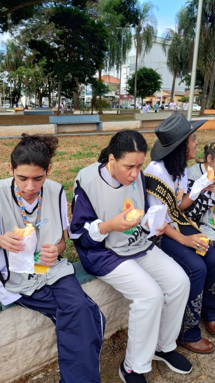 APAE de Iperó participa de ações pelo Dia Mundial de Conscientização do Autismo