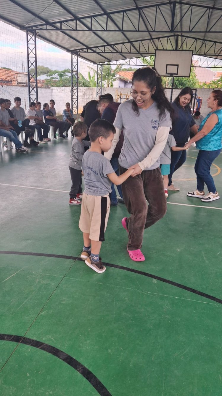 Celebrando o dia da família na escola