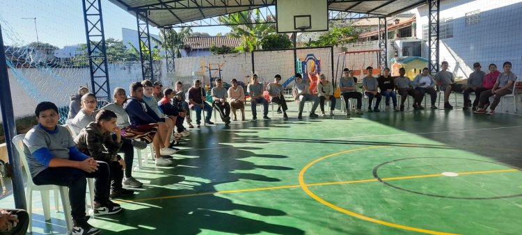 Celebrando o dia da família na escola