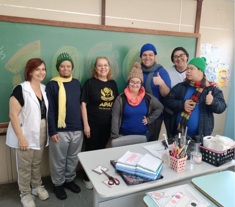 APAE de Mogi das Cruzes distribui gorros e cachecóis para seus atendidos em ação solidária