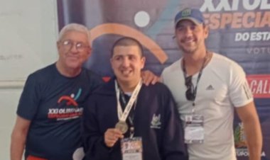 Mateus Belloto leva 2º lugar no Tênis de Mesa e emociona a APAE de Cruzeiro