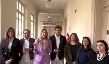 Reunião histórica pela educação especializada