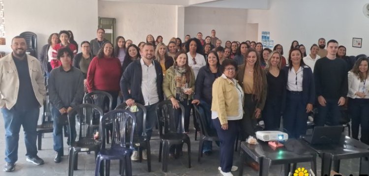 APAE de Cruzeiro marca presença na 12ª Formação Continuada de ADIs em Queluz