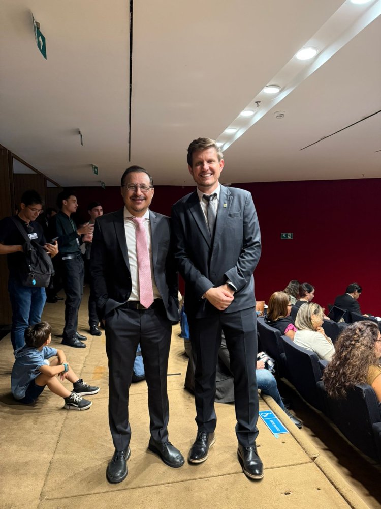 FEAPAES-SP  presente reunião sobre o Plano Nacional de Educação 2024–2034 na Câmara dos Deputados