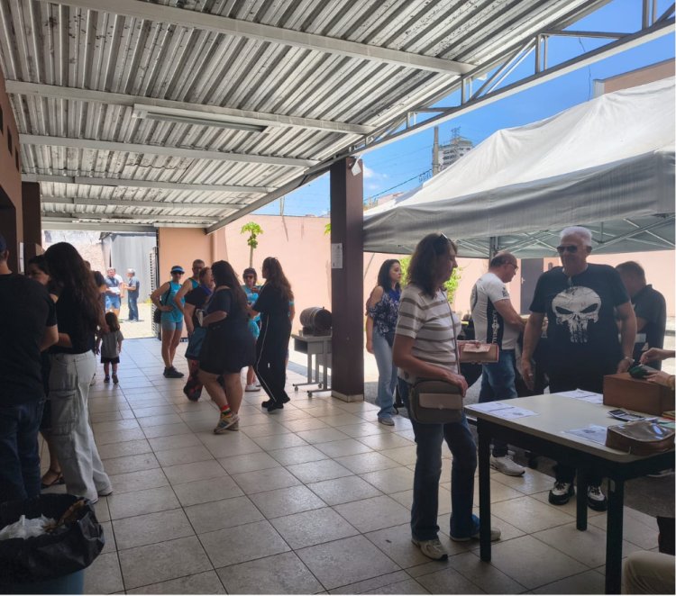 Evento solidário “Clássicos sobre Rodas” reúne apaixonados por veículos antigos e arrecada fundos para a APAE de Mogi das Cruzes