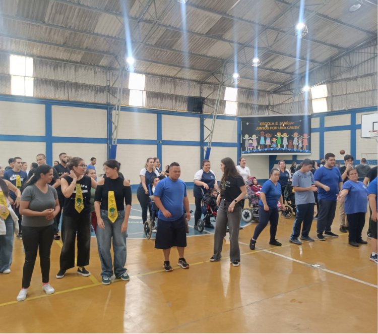 Calouros de Medicina da UMC promovem tarde solidária na APAE de Mogi das Cruzes