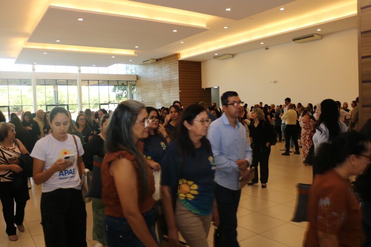 Educação em Pauta marca estreia com grande adesão e debate qualificado