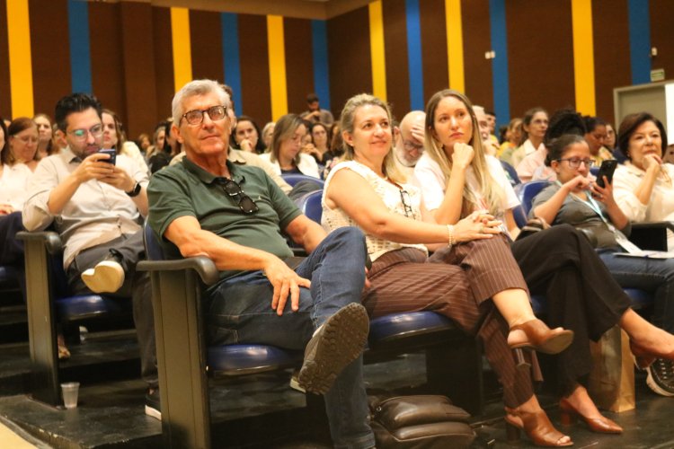 Educação em Pauta marca estreia com grande adesão e debate qualificado