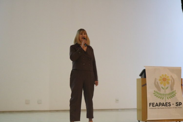 Educação em Pauta marca estreia com grande adesão e debate qualificado