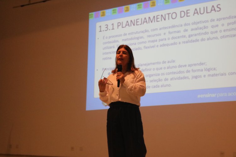 Educação em Pauta marca estreia com grande adesão e debate qualificado