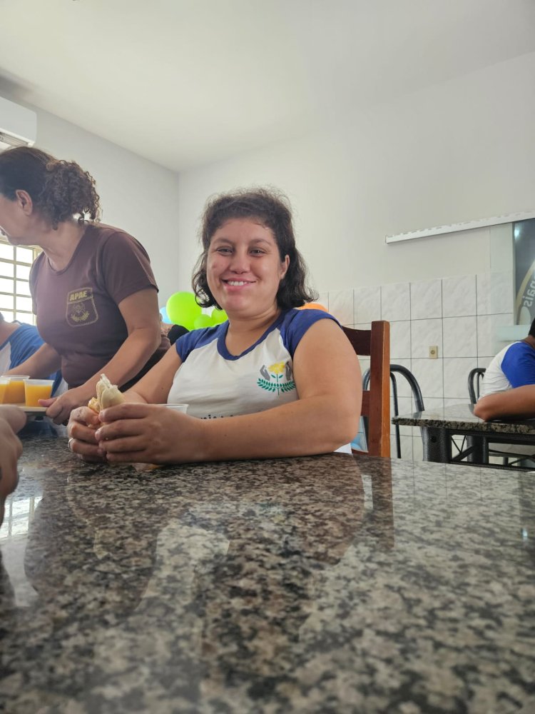APAE de Tupi Paulista - Celebrando a vida e os momentos especiais!